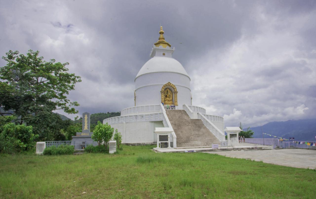 Silver Sky Hotel Pokhara Exterior photo